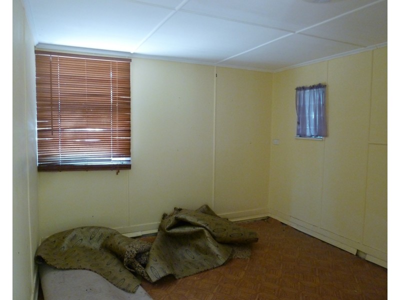 40 Granite St, Picnic Bay QLD 4819