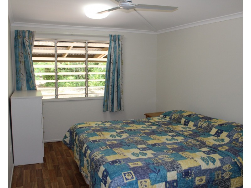 42 Picnic St, Picnic Bay QLD 4819