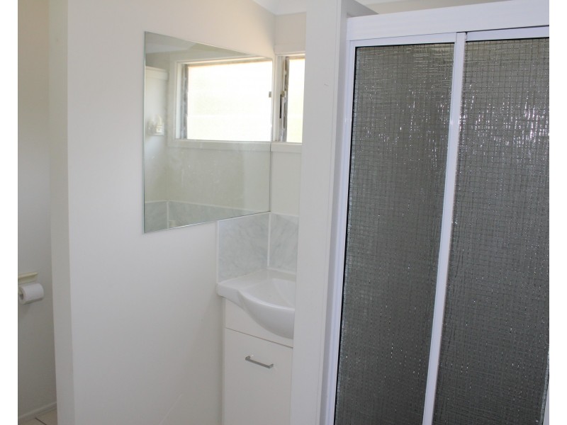 42 Picnic St, Picnic Bay QLD 4819