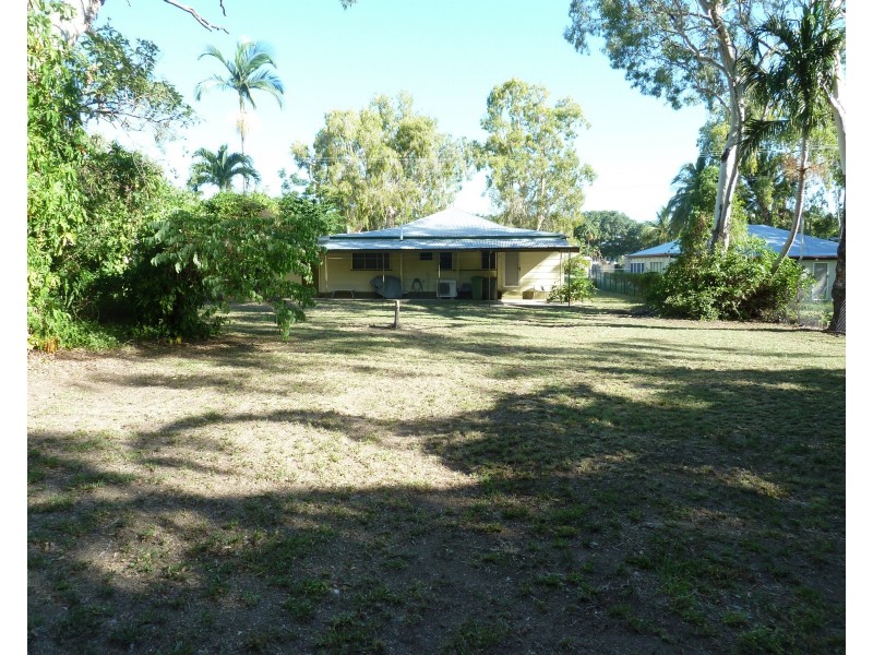 42 Picnic St, Picnic Bay QLD 4819