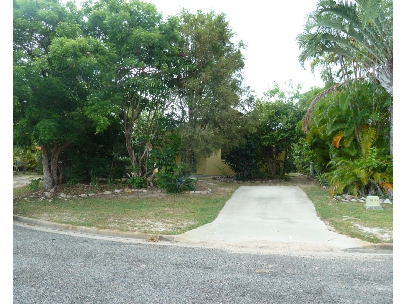 6 Carlson Ct, Horseshoe Bay QLD 4819