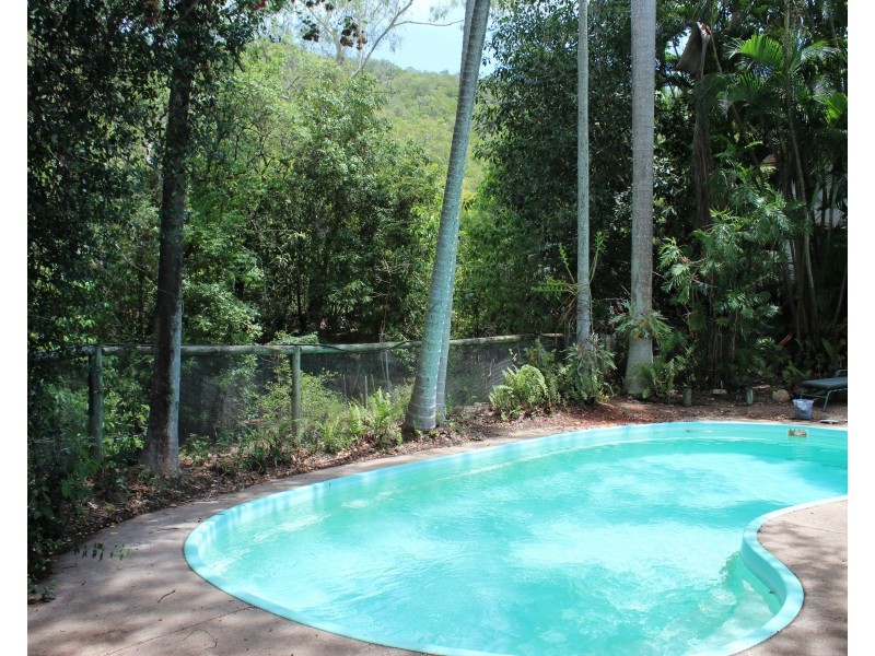 5 Nerita Ct, Nelly Bay QLD 4819