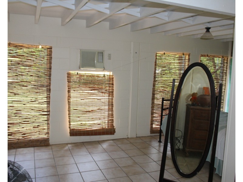 5 Nerita Ct, Nelly Bay QLD 4819