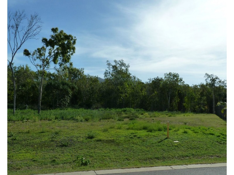 18 Pandanus Dr, Horseshoe Bay QLD 4819