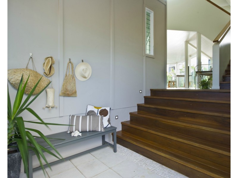 19 The Cove, Nelly Bay QLD 4819