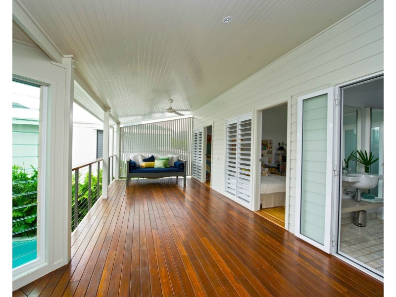 19 The Cove, Nelly Bay QLD 4819