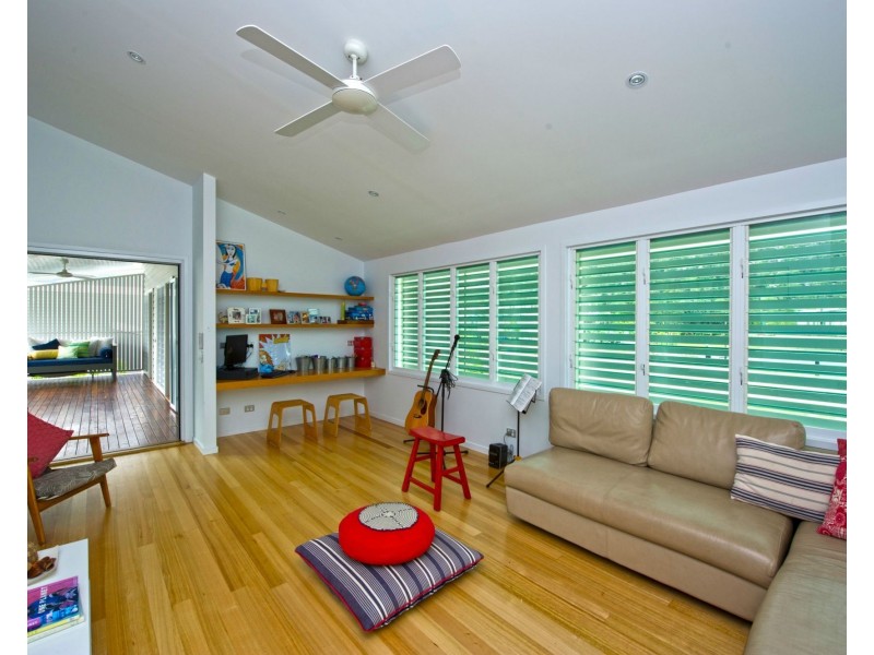 19 The Cove, Nelly Bay QLD 4819