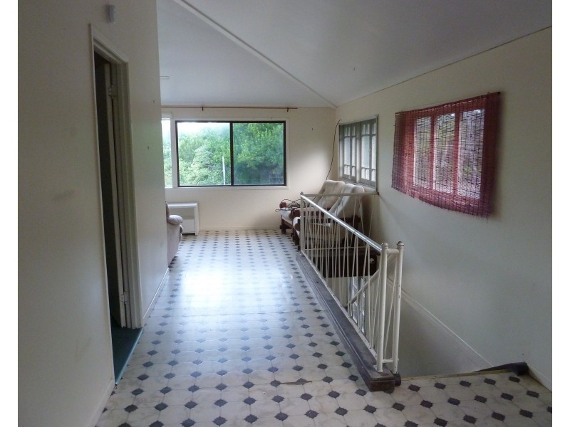 1 Mccabe Cres, Arcadia QLD 4819