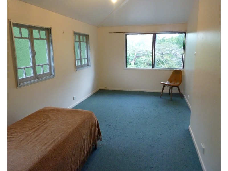 1 Mccabe Cres, Arcadia QLD 4819