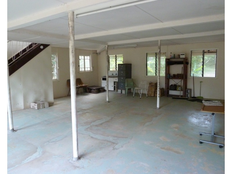 1 Mccabe Cres, Arcadia QLD 4819