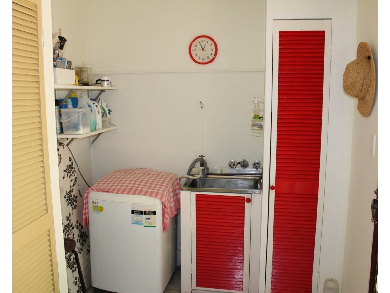 23-25 Dent St, Horseshoe Bay QLD 4819