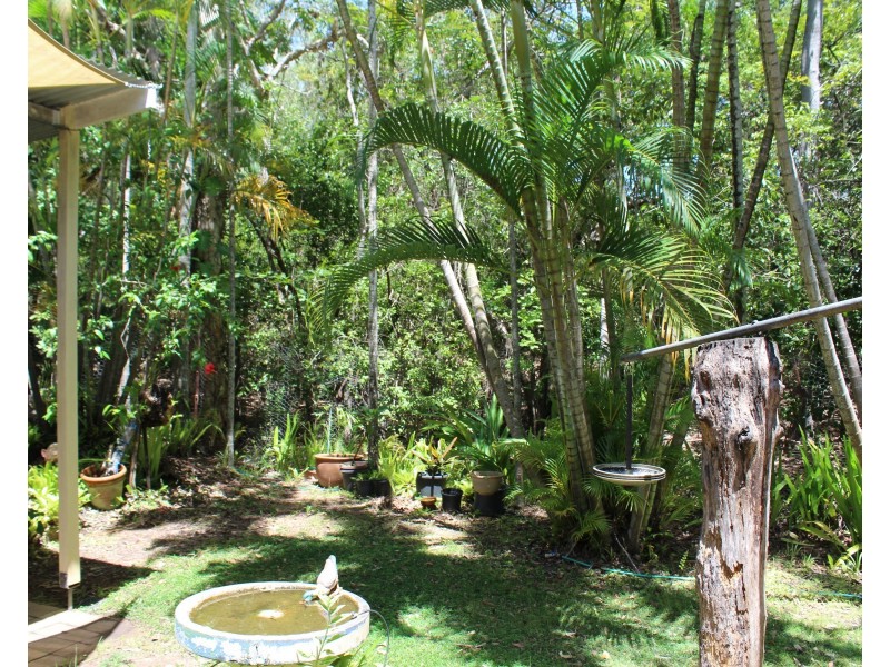 23-25 Dent St, Horseshoe Bay QLD 4819