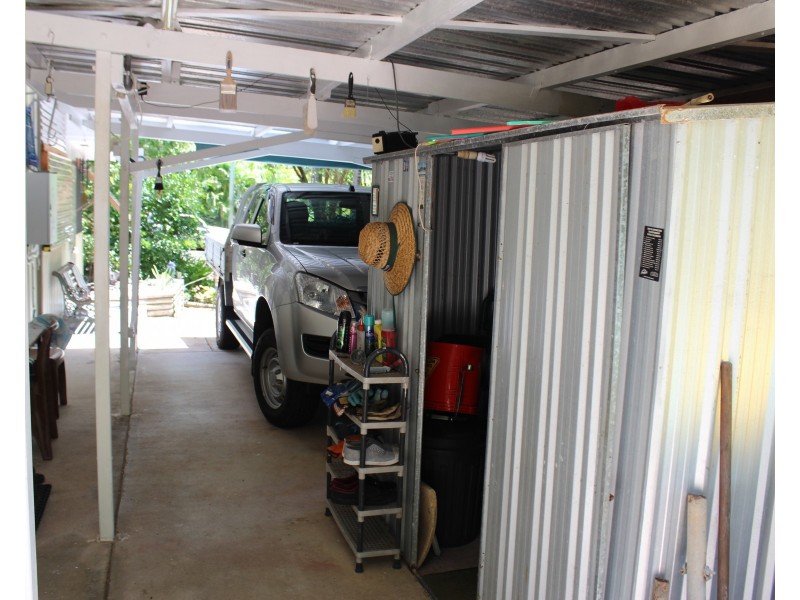 23-25 Dent St, Horseshoe Bay QLD 4819