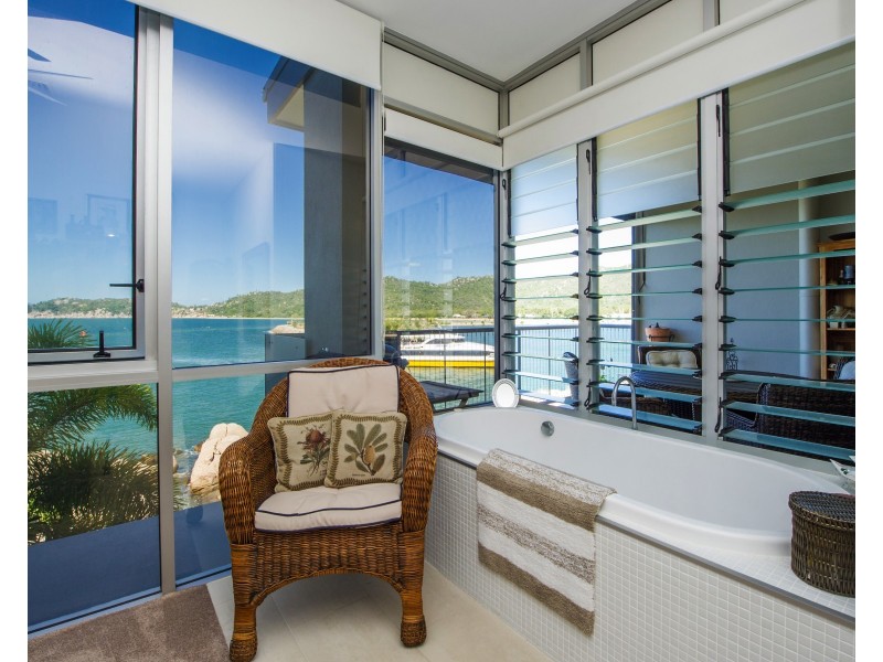 2303/146 Sooning Street (Bright Point), Nelly Bay QLD 4819