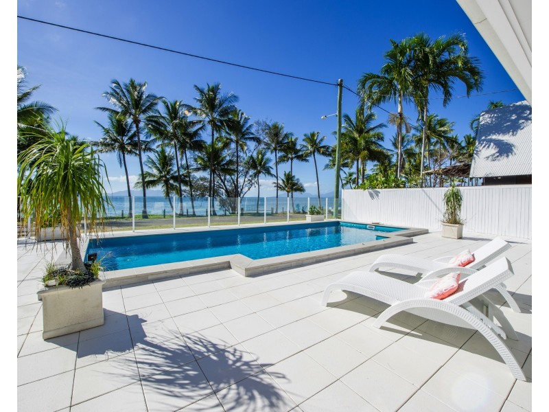 10 The Esplanade, Nelly Bay QLD 4819