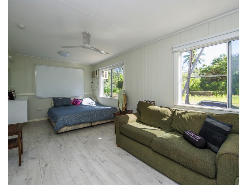 10 The Esplanade, Nelly Bay QLD 4819