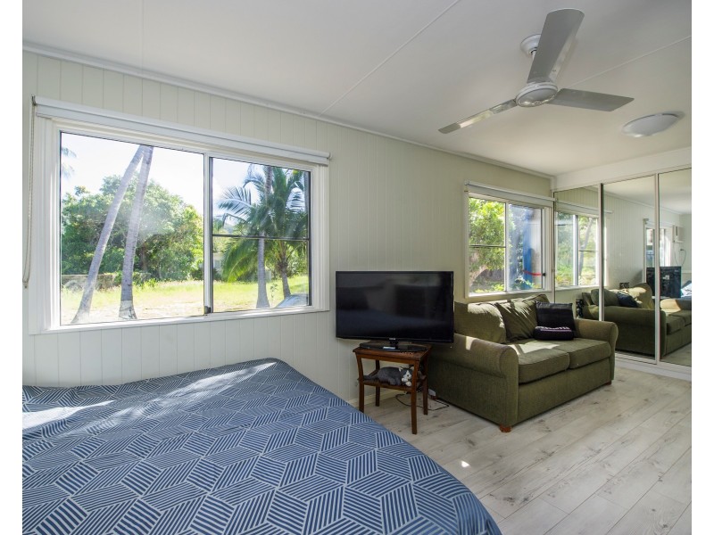 10 The Esplanade, Nelly Bay QLD 4819