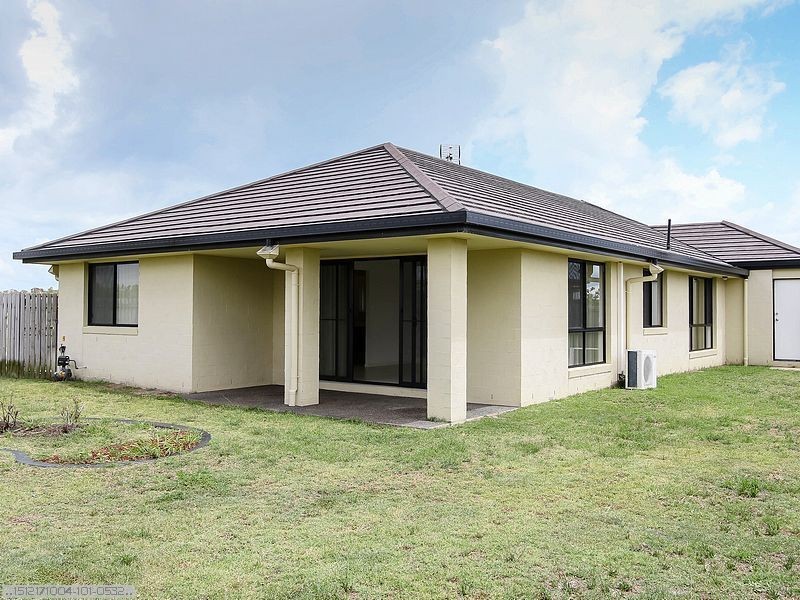 20 Fishburn Way, Eli Waters QLD 4655