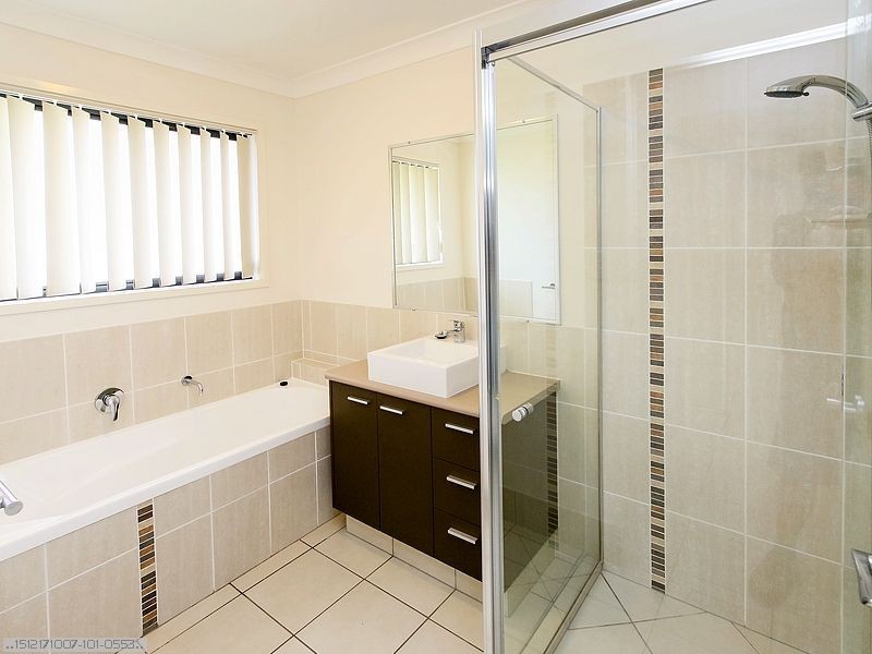 20 Fishburn Way, Eli Waters QLD 4655