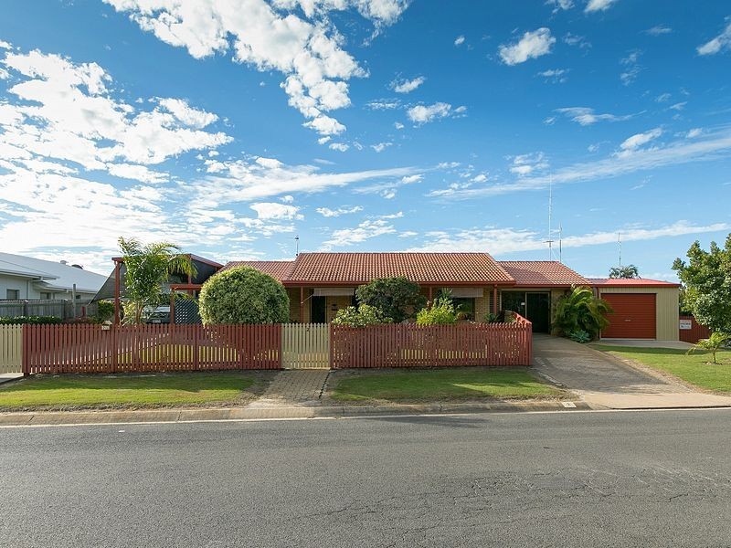 2 Sandalan Way, Urangan QLD 4655