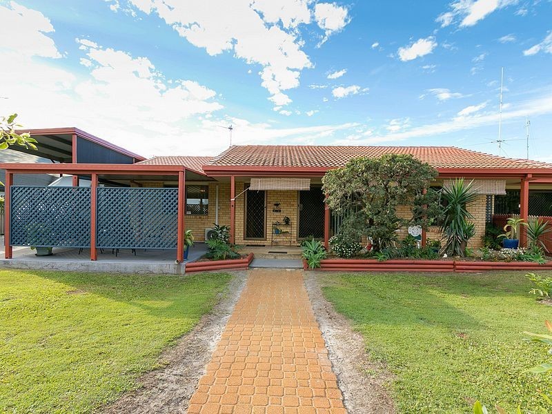 2 Sandalan Way, Urangan QLD 4655