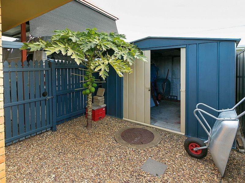 2 Sandalan Way, Urangan QLD 4655