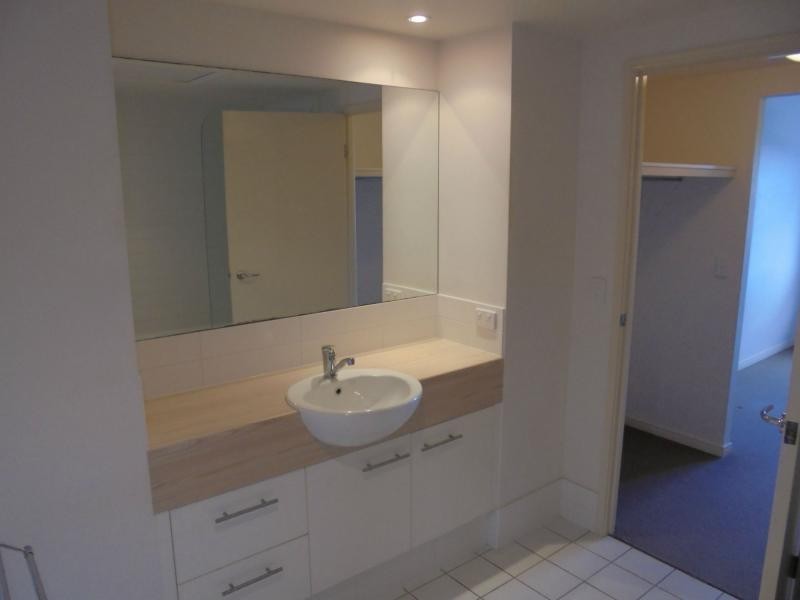 82/68 Pulgul Street, Urangan QLD 4655