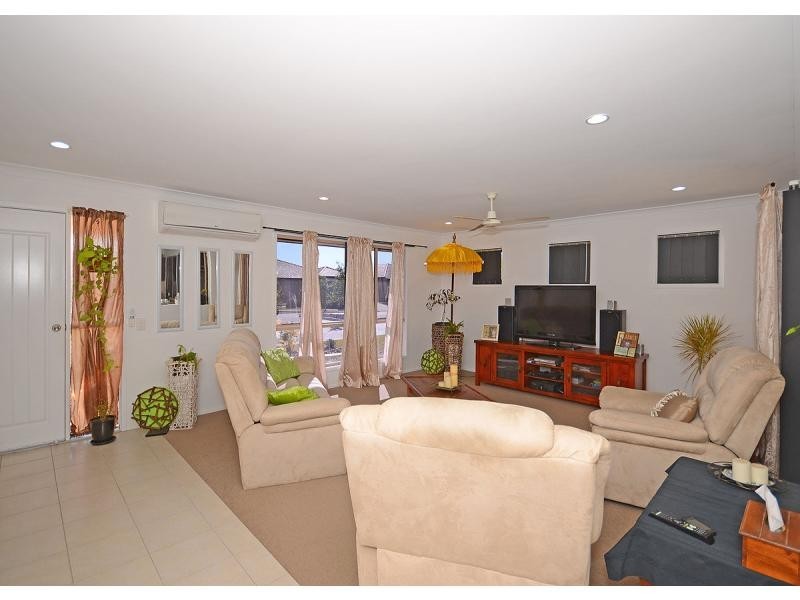 10 Forrest Court, Urraween QLD 4655