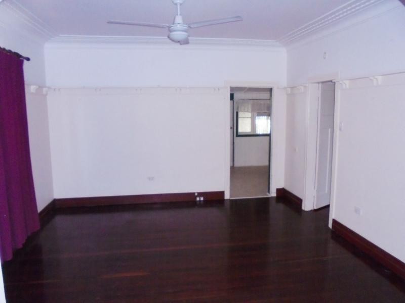 10 Gympie Street, Torbanlea QLD 4662