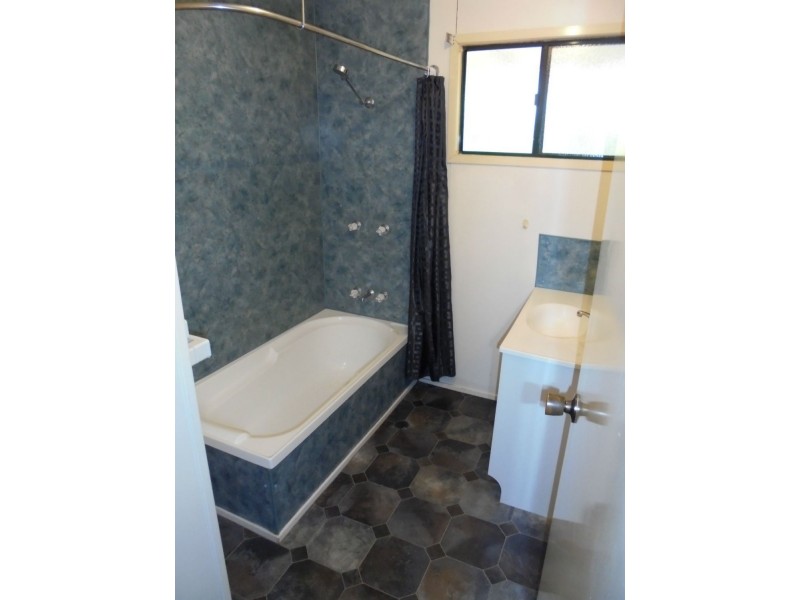 13 Bellevue Street, Howard QLD 4659