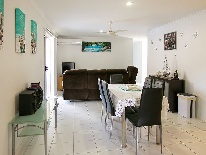 19 Moonstone Drive, Urangan QLD 4655