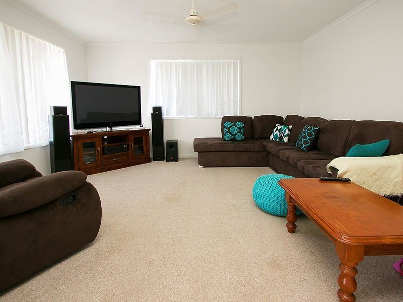 19 Moonstone Drive, Urangan QLD 4655