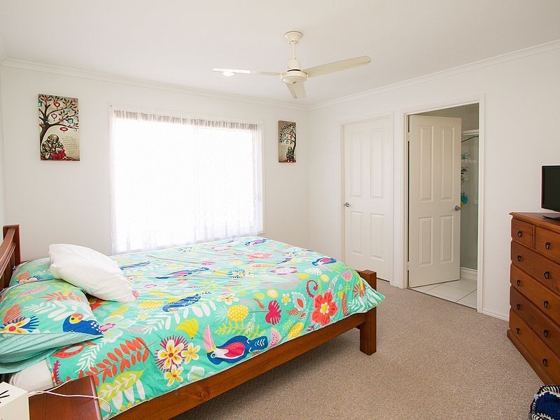 19 Moonstone Drive, Urangan QLD 4655