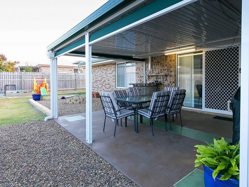 19 Moonstone Drive, Urangan QLD 4655