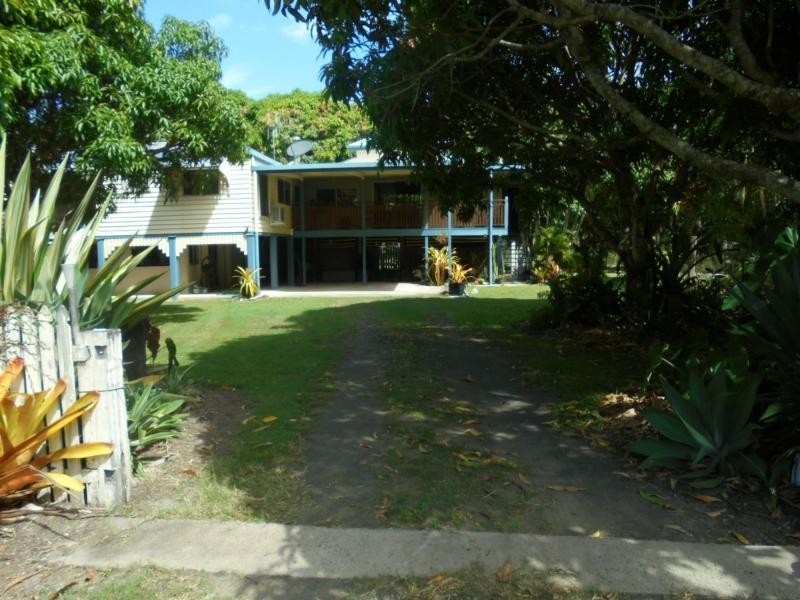 76 Lower Thomas Street, Howard QLD 4659