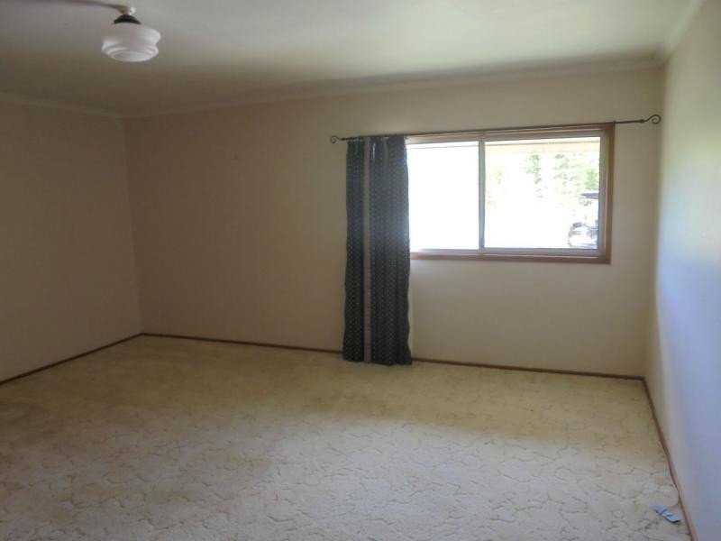 76 Lower Thomas Street, Howard QLD 4659