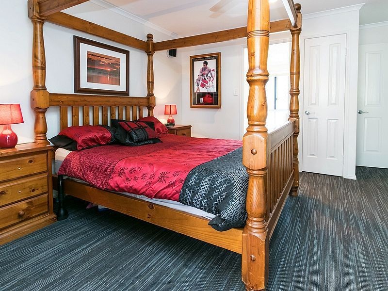 112 Emerald Park Way, Urangan QLD 4655