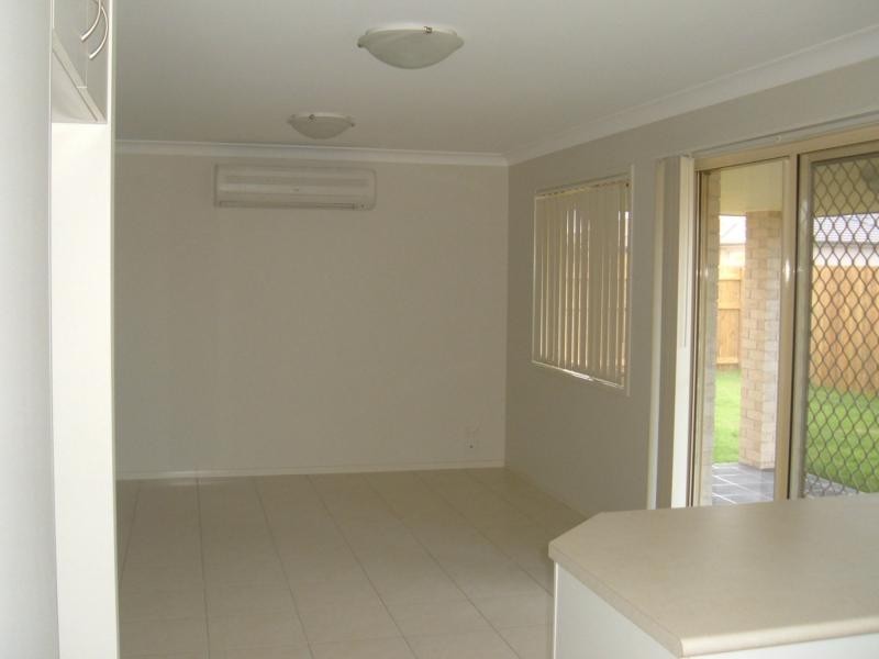 8 Magellan Circuit, Urraween QLD 4655