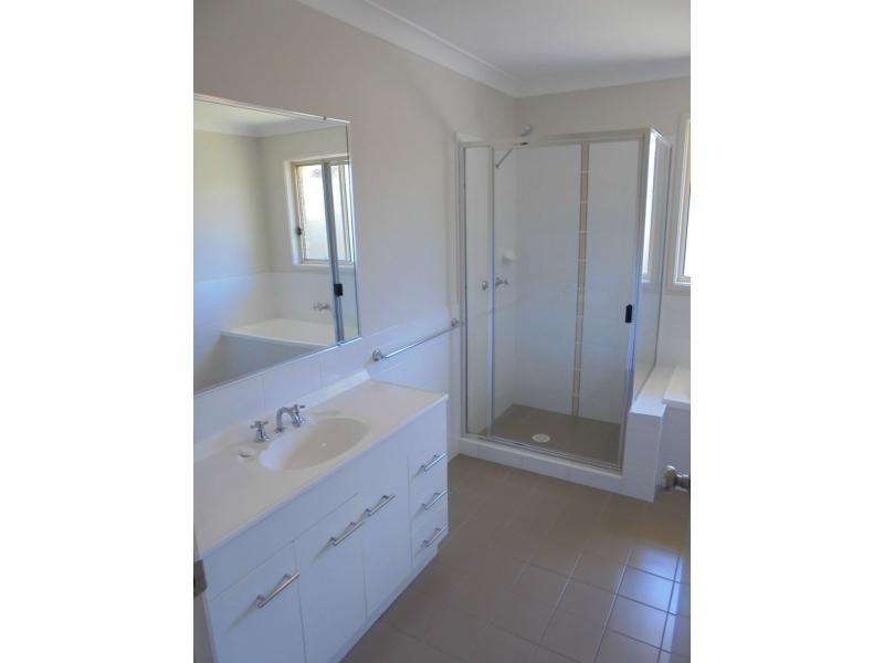 8 Magellan Circuit, Urraween QLD 4655