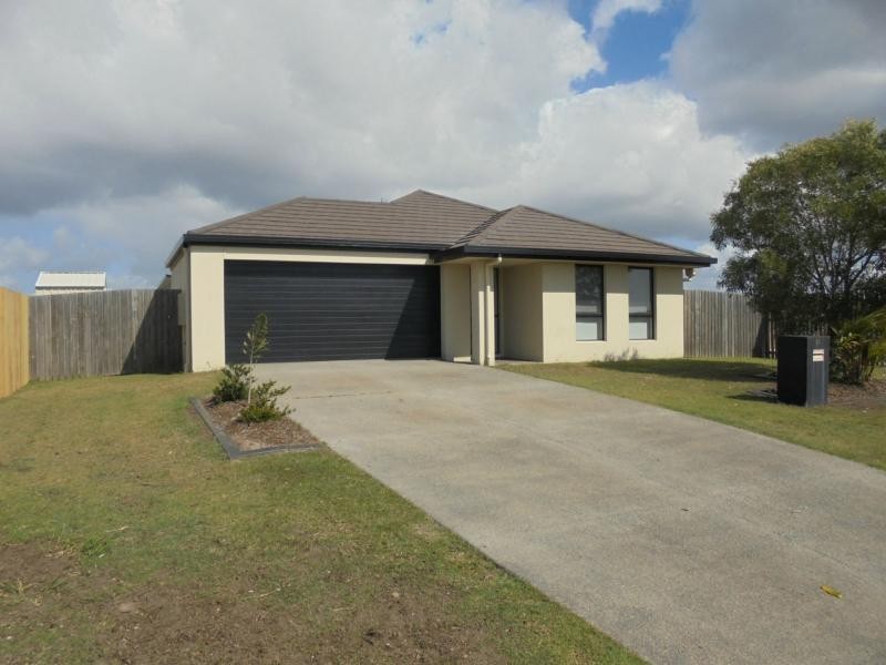 20 Fishburn Way, Eli Waters QLD 4655