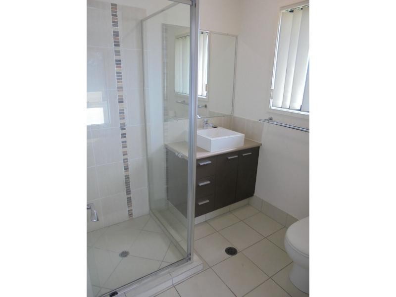 20 Fishburn Way, Eli Waters QLD 4655