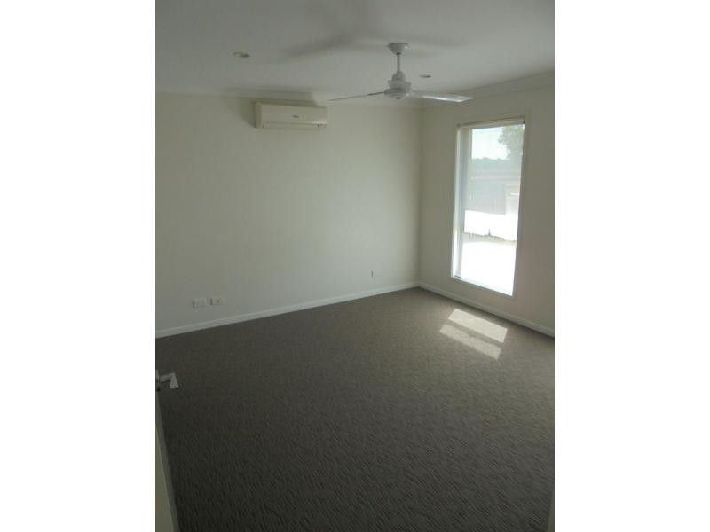 20 Fishburn Way, Eli Waters QLD 4655