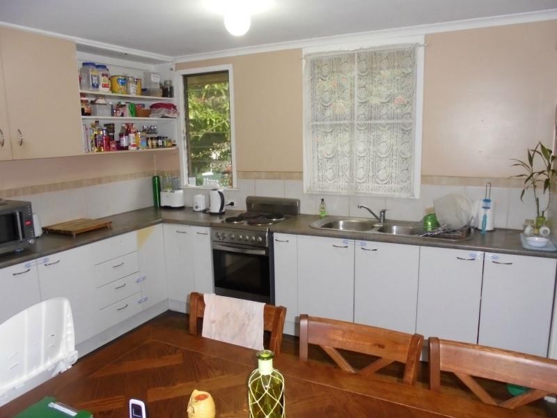 36 James Street, Howard QLD 4659