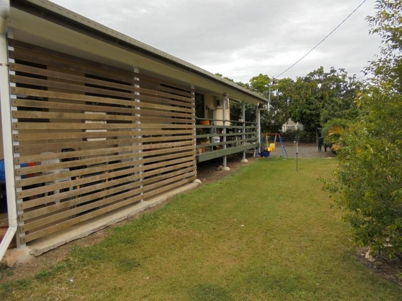 36 James Street, Howard QLD 4659