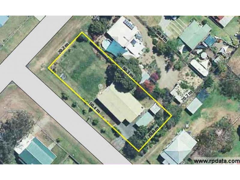 36 James Street, Howard QLD 4659