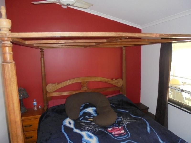 36 James Street, Howard QLD 4659