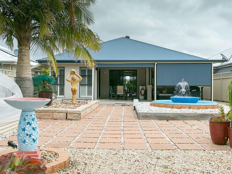 Villa 58/25 PALM LAKES , Hervey Bay, Eli Waters QLD 4655