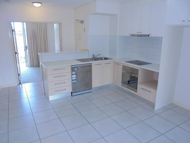 70/68 Pulgul Street, Urangan QLD 4655