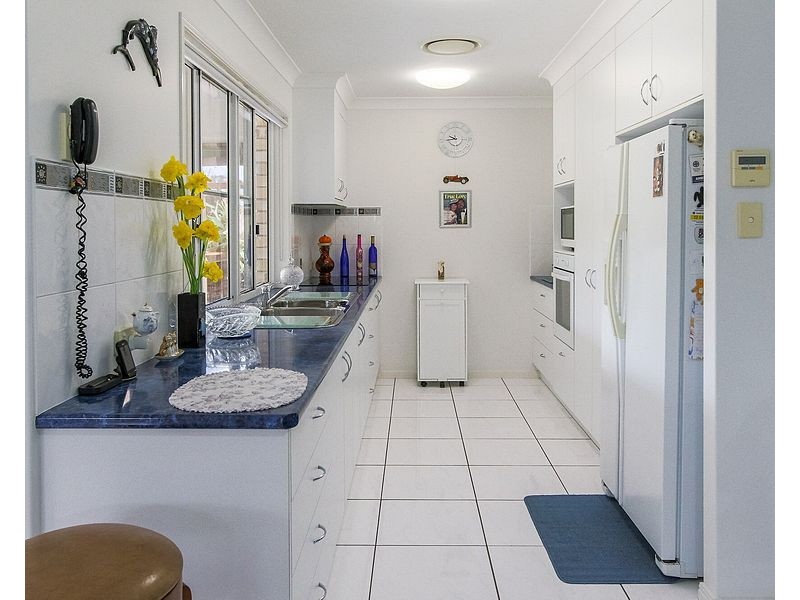 36 Spinnaker Drive, Point Vernon QLD 4655