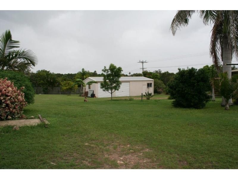 1 Maike Drive, Urraween QLD 4655